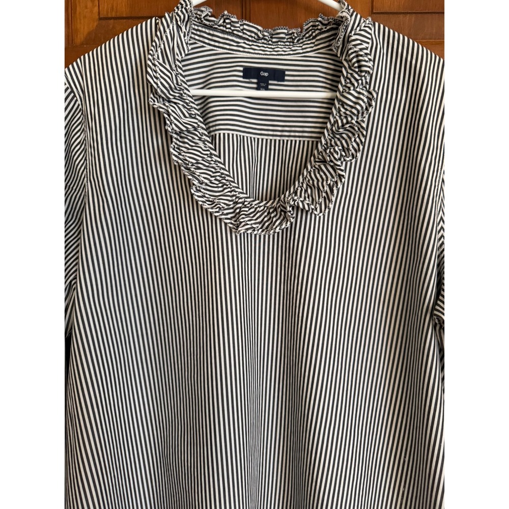 Gap Womens Ruffle Shirt XXL Black/White Striped Long Sleeve Classic‎ Preppy